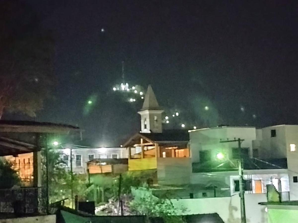 Pousada Hospedaria Santa Clara Santa Rita de Jacutinga Esterno foto